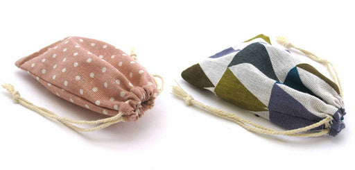 4" x 6" Shapes Gaming Pouch Dice Bag - White with Triangles