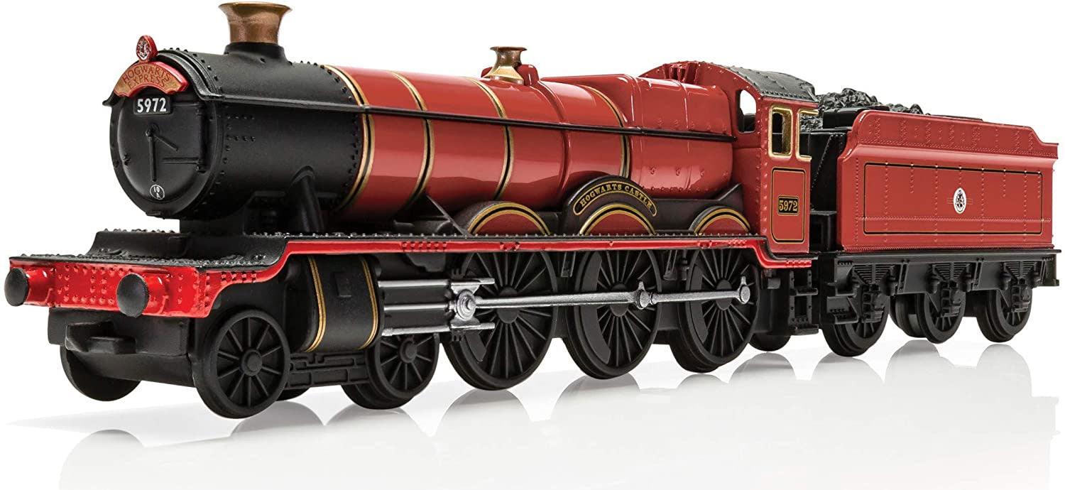 Corgi Harry Potter Hogwarts Express Train Engine with Train Car 1:100 Diecast Model