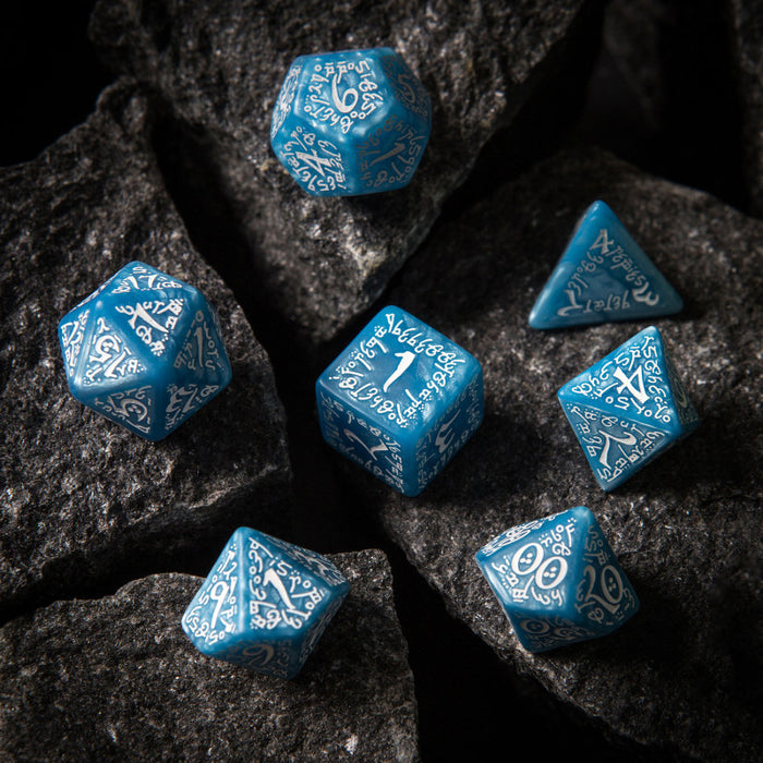 Q-Workshop Elvish Dice Set Glacier with White (7 Pieces)